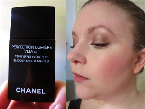 chanel perfection lumiere velvet smooth-effect makeup|Chanel velvet foundation youtube.